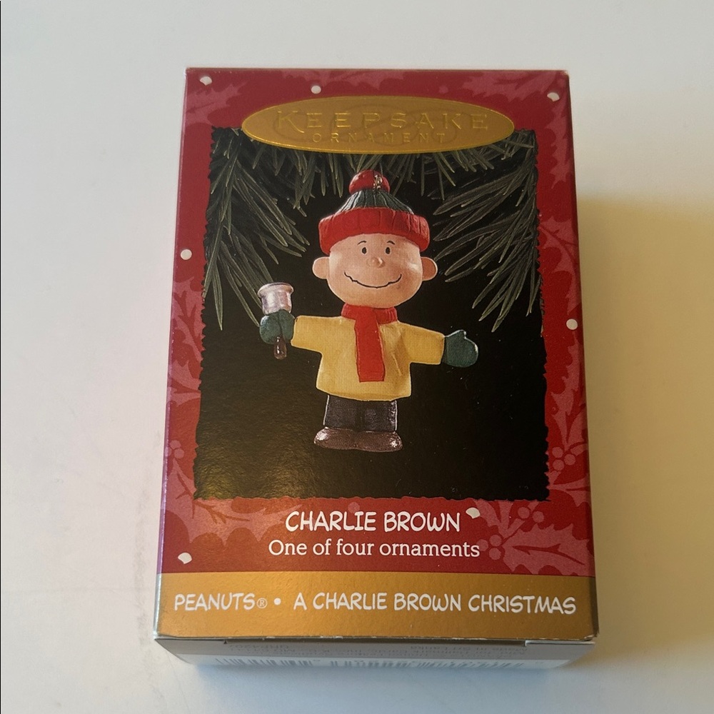 Peanuts Charlie Brown Hallmark Keepsake Christmas Ornament